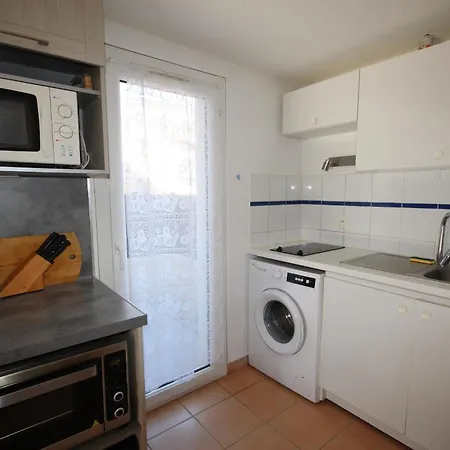 4 Couchages Terrasse Sud Parking Piscine Commune Dans Securisee A 200m De La Lrma34 Portiragnes