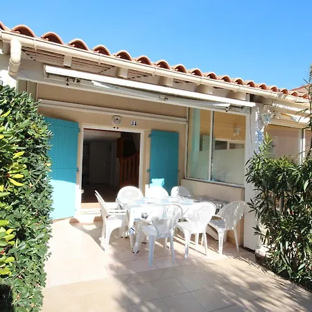 Villa 4 Couchages Terrasse Sud Parking Piscine Commune Dans Securisee A 200m De La Lrma34 Portiragnes