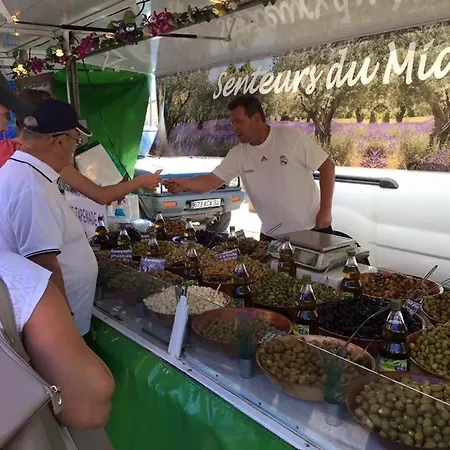 4 Couchages Terrasse Sud Parking Piscine Commune Dans Securisee A 200m De La Lrma34 *