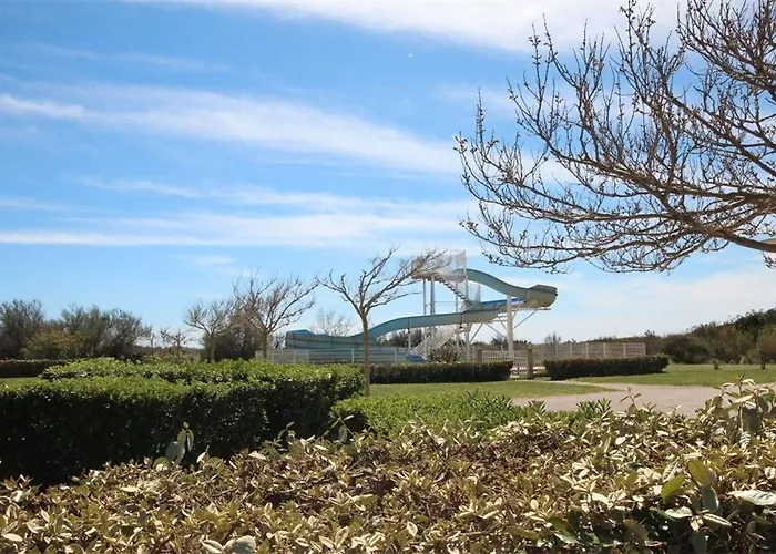 4 Couchages Terrasse Sud Parking Piscine Commune Dans Securisee A 200m De La Lrma34